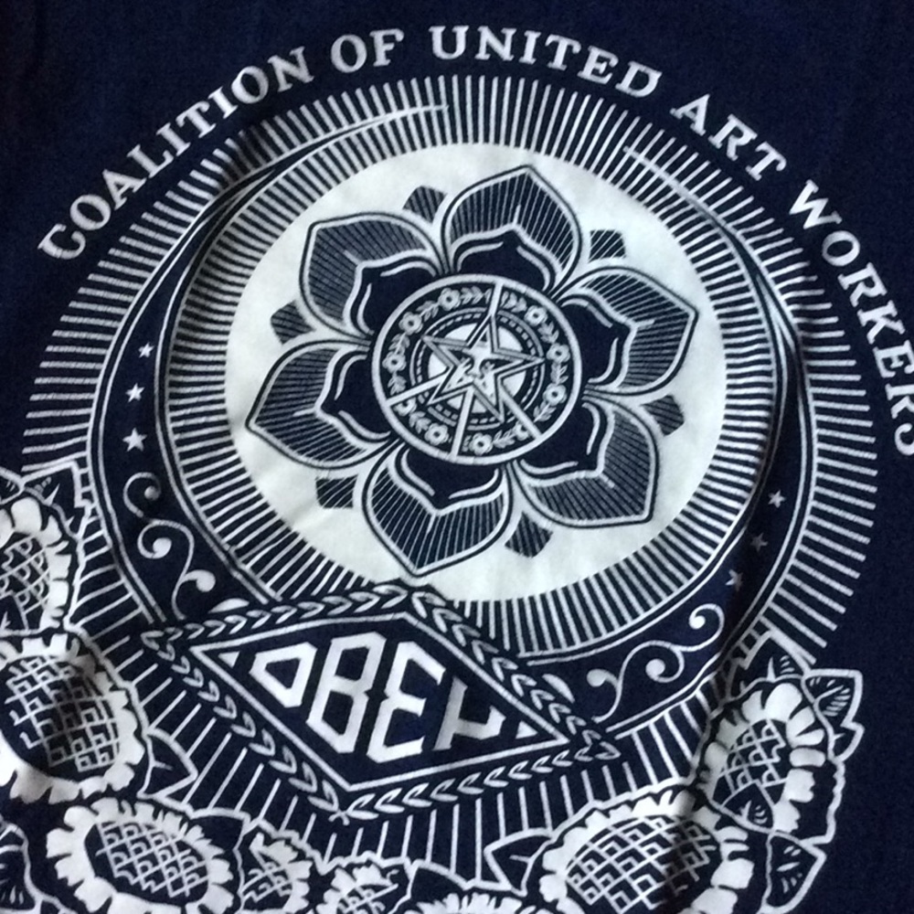 Obey Medium shirt